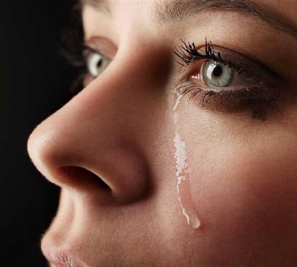 لماذا تبكى المرأة أكثر من الرجل ؟ سبحان الخالق المصور P_1587wujw01